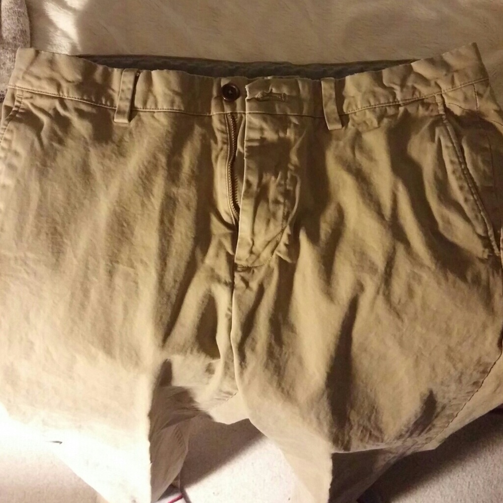 Eddie Bauer chino pant