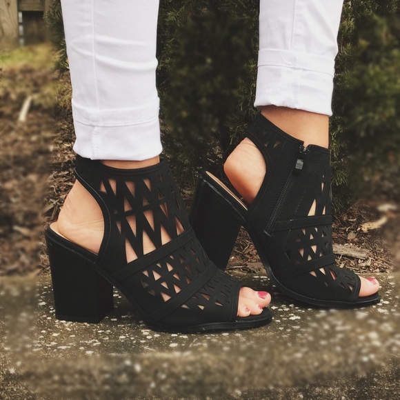 🌸Peep Toe Bootie Sandals - Picture 2 of 6