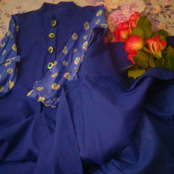 90%off brand new Royal blue vintage style gown!✨ - Picture 3 of 8