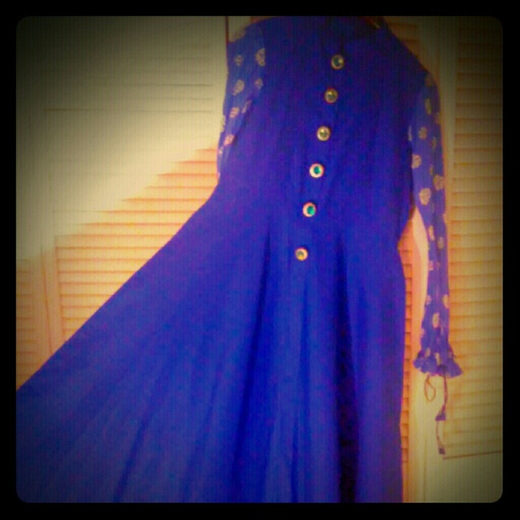 90%off brand new Royal blue vintage style gown!✨ - Picture 7 of 8