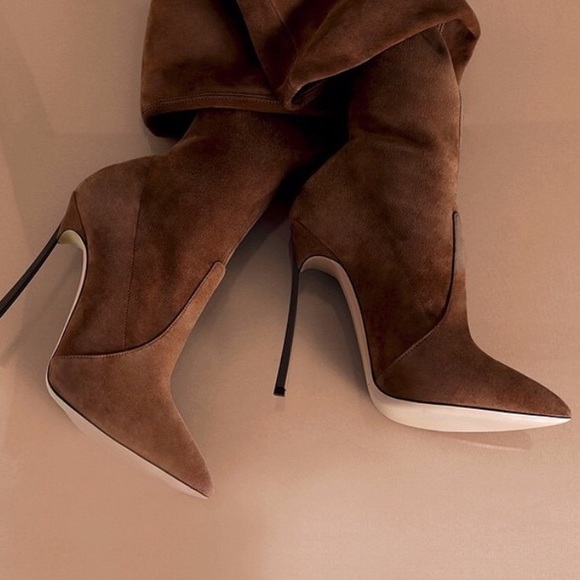 Meet your Posher, Amber - Picture 1 of 1