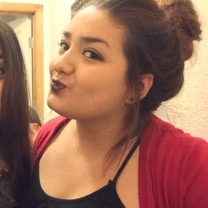 Meet your Posher, Noemi