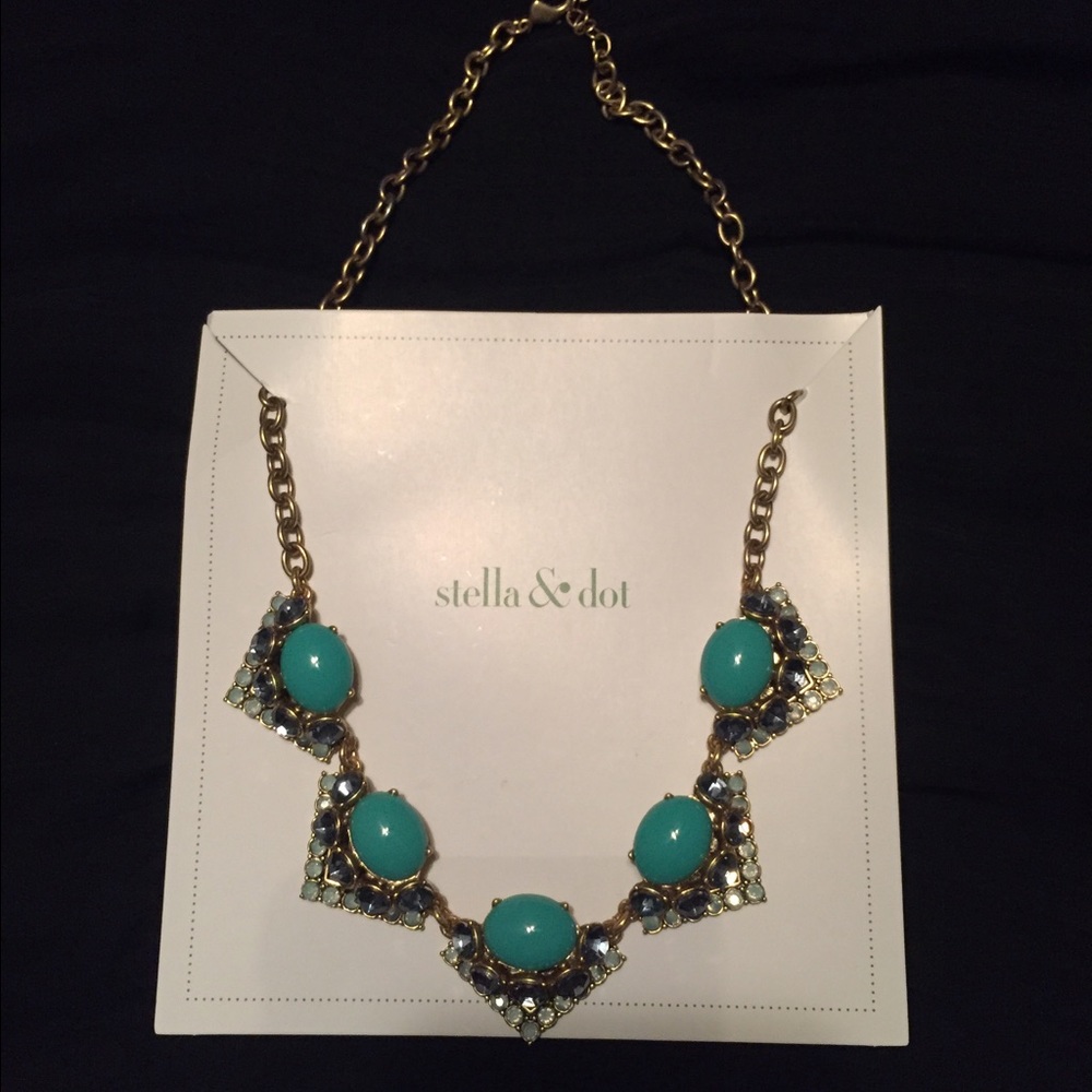 Stella & Dot Rory necklace