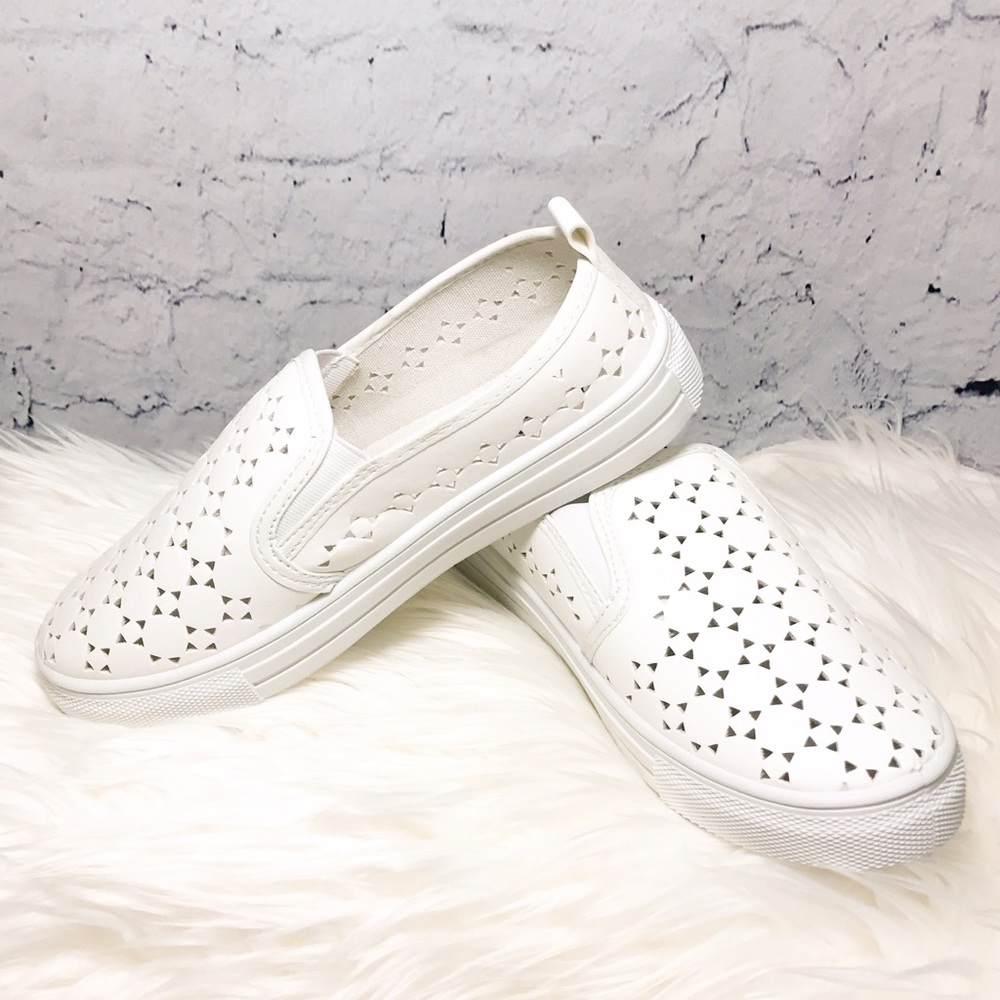 LAST PAIR! 🌸Slip On Sneakers - Picture 2 of 7