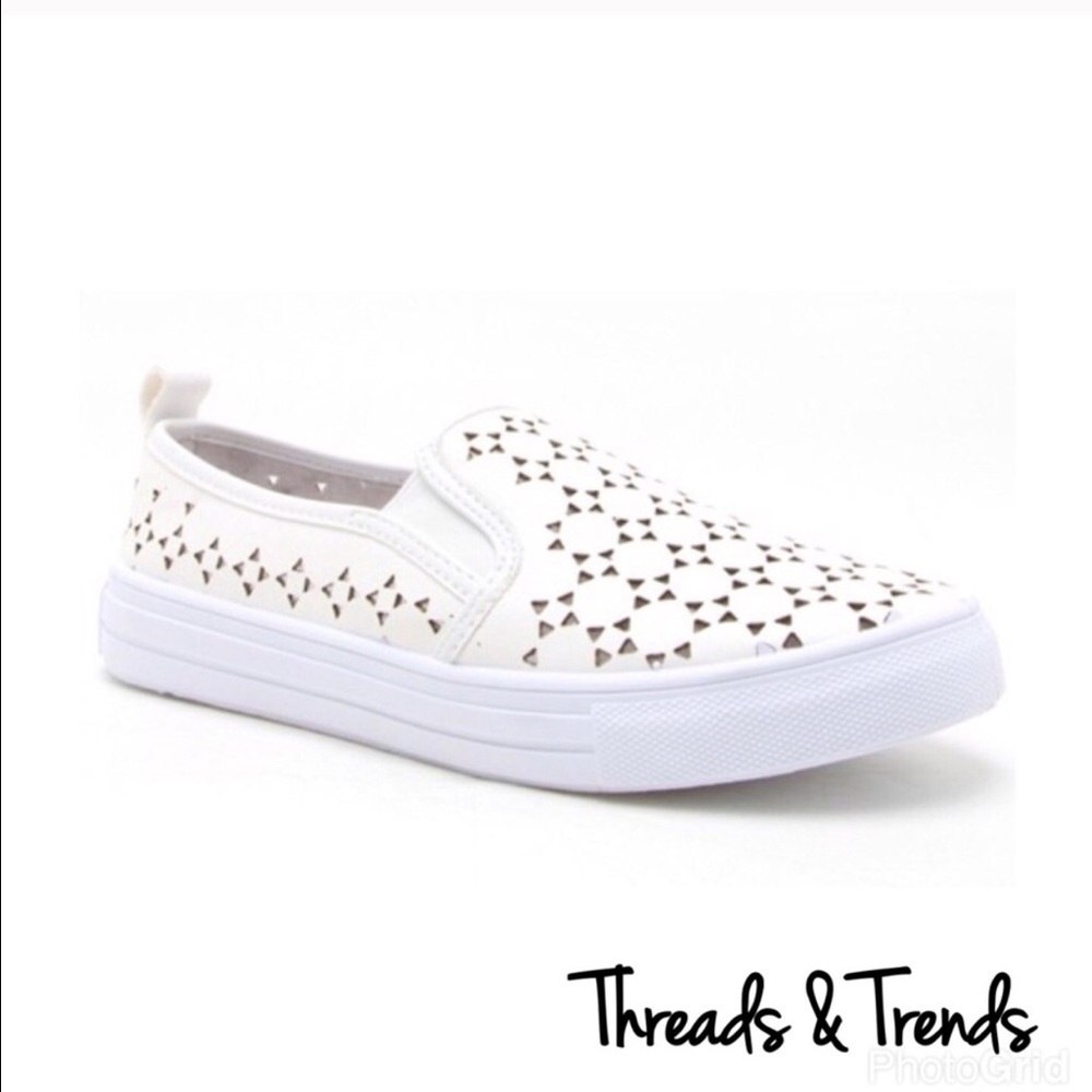 LAST PAIR! 🌸Slip On Sneakers - Picture 6 of 7