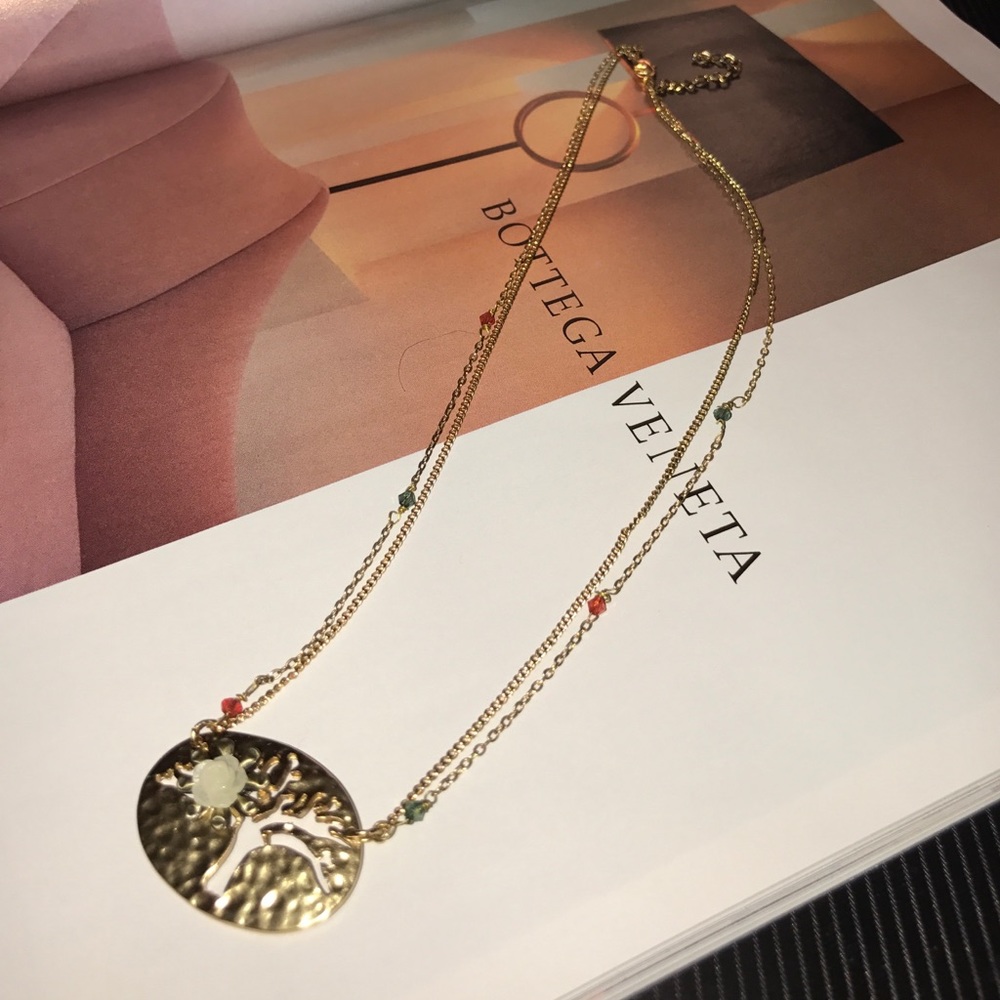 Golden Tree Hollow Necklace 🌳