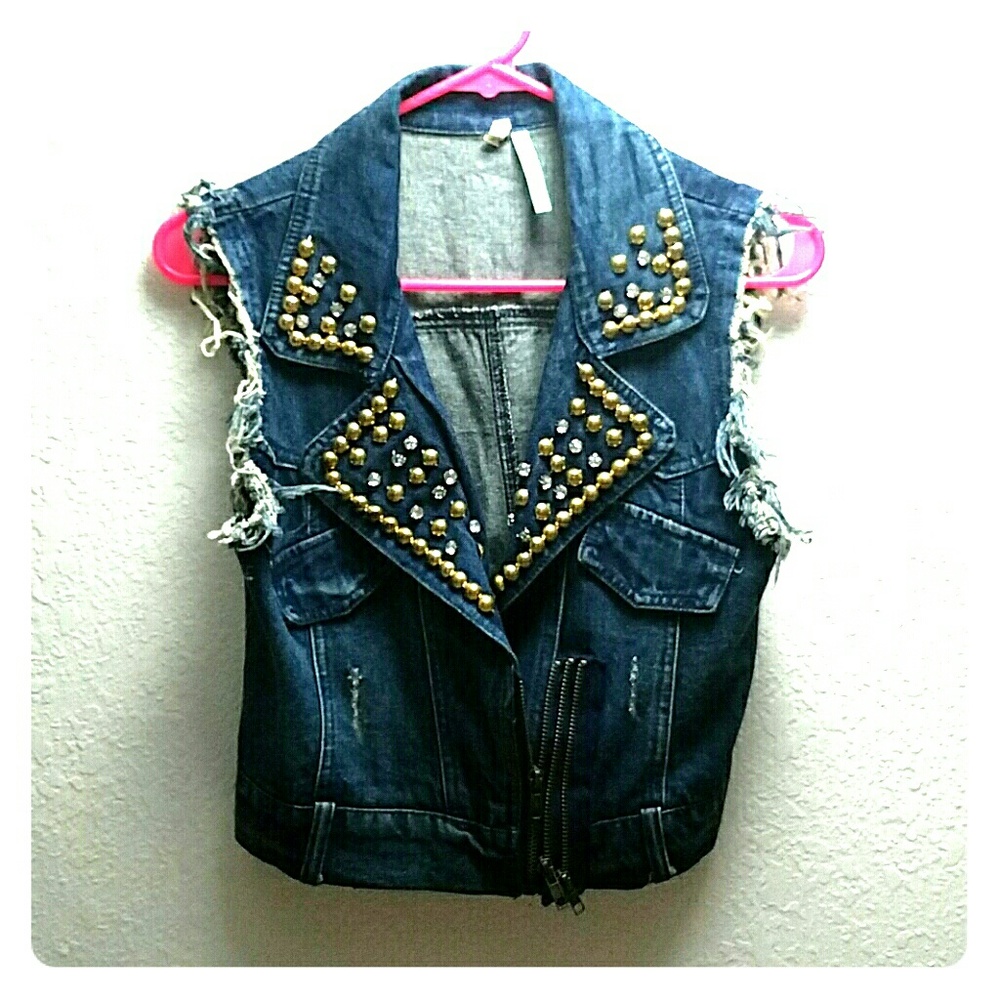 Cute denim frayed stone vest