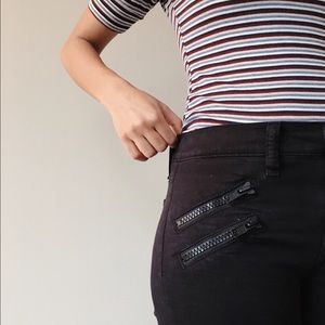 ankle zipped black skinny jeans