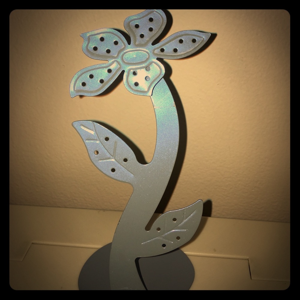 Rusty Surf Brand Pearl Blue Earring Holder