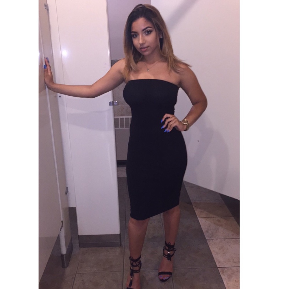 Strapless midi bodycon/fitted dress