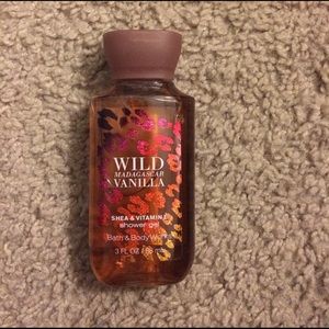 Bath and body works - vanilla shower gel