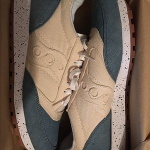 Meet your Posher, Gilberto