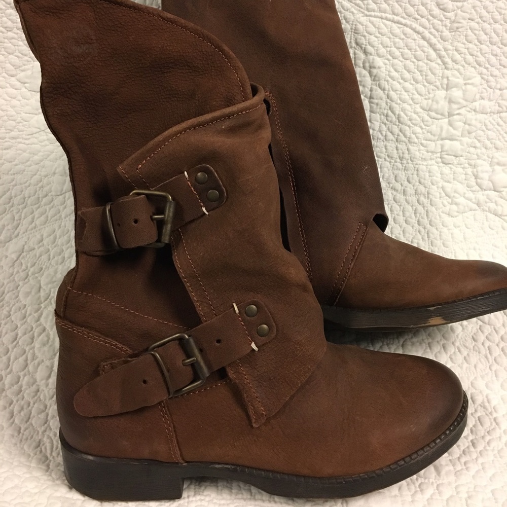 NWOB. Brown Coolway mid-calf boots. Size 7.