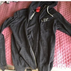 nike zip up hoodie