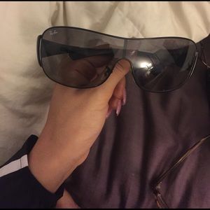 Raybans sunglasses