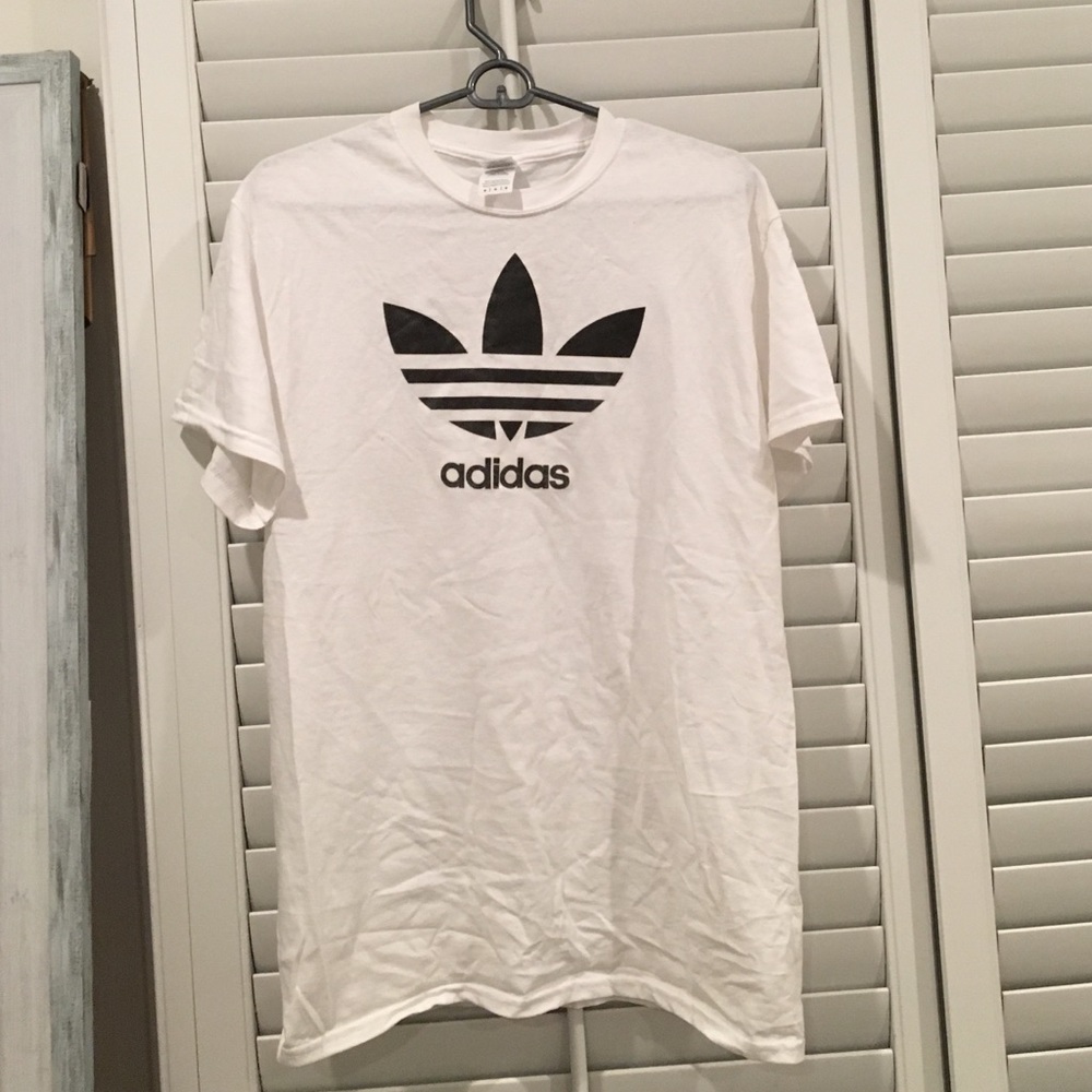 Adidas top