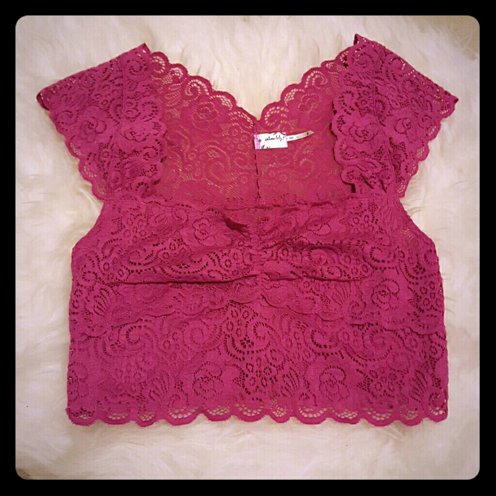[Free People] NWOT Fuchsia lace crop bra