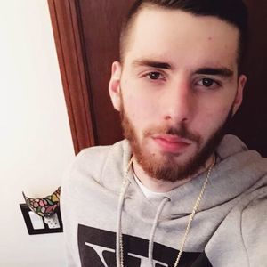 Meet your Posher, Zack