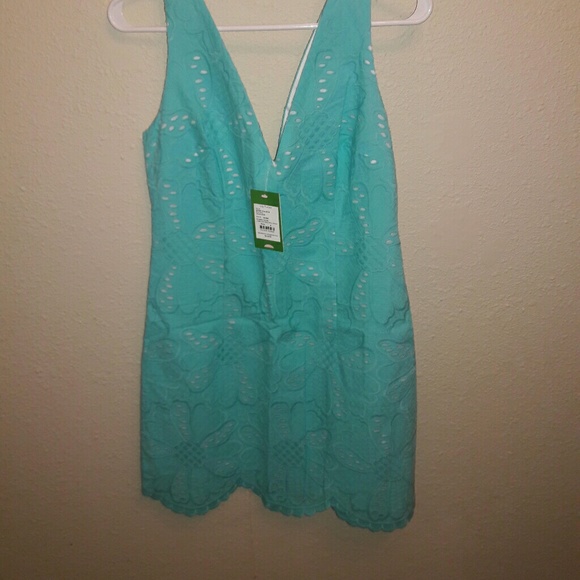 Madden Scallop Hem V Neck Dress - Picture 3 of 4