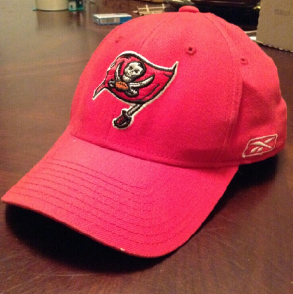 Red NFL Buccaneers HAT