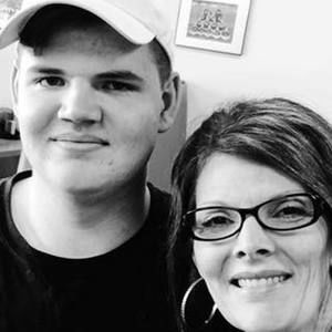 Meet your Posher, Evan