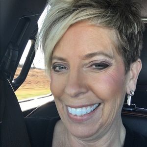 Meet your Posher, Valerie