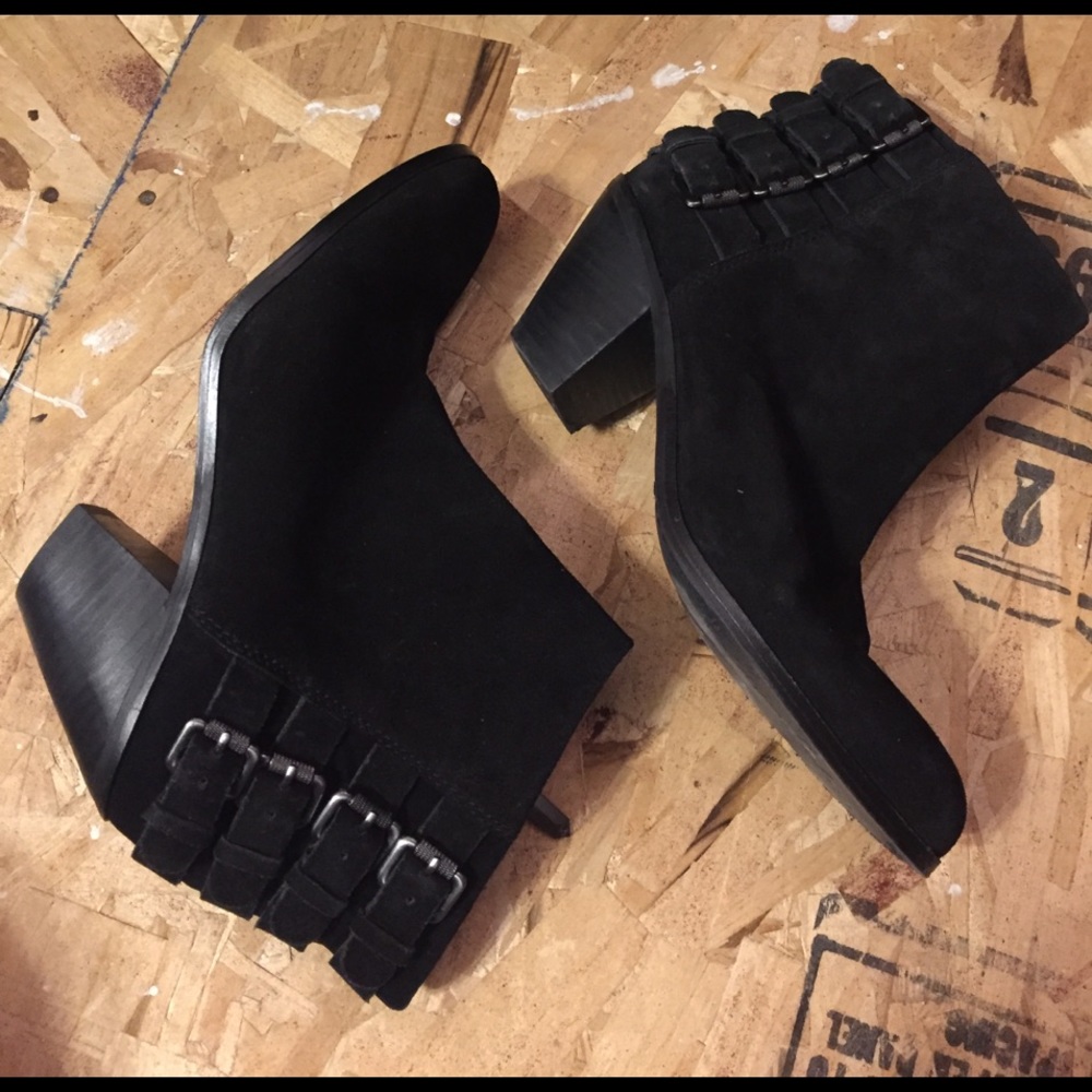 SALE ❤ Sam Edelman zip black booties Suede lucca