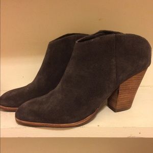 Dolce Vita suede ankle boots/booties