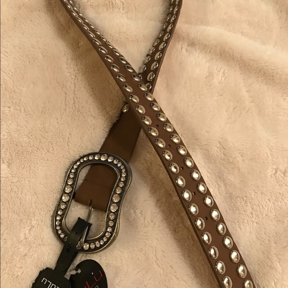 NWT belt Medium