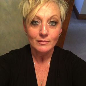 Meet your Posher, Shelly