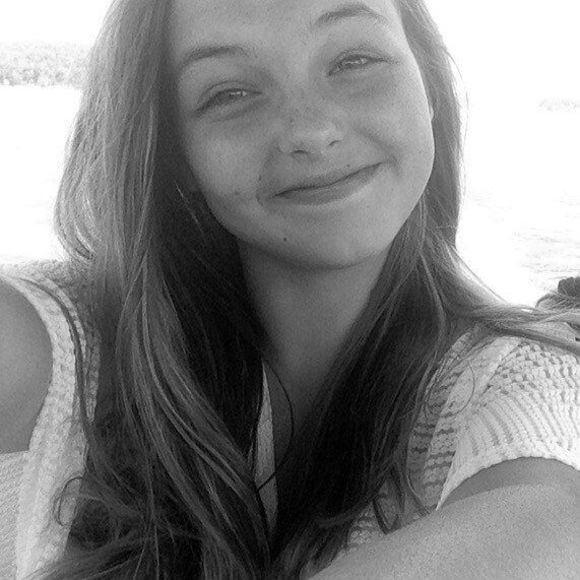 Meet your Posher, Ashley - Picture 1 of 1