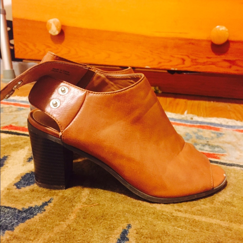 Super cute footwear!