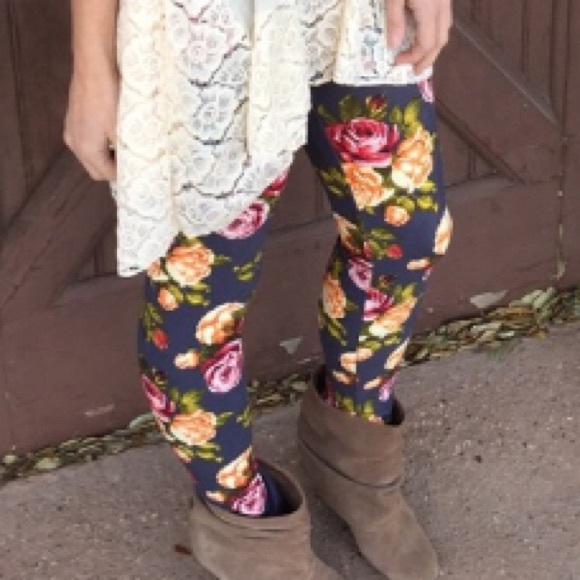 ❣️LAST PAIR❣️Floral Print Leggings - Picture 3 of 6