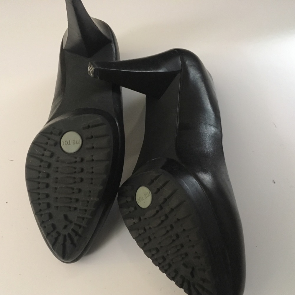 Heels Made for Walking...and Running! EUC