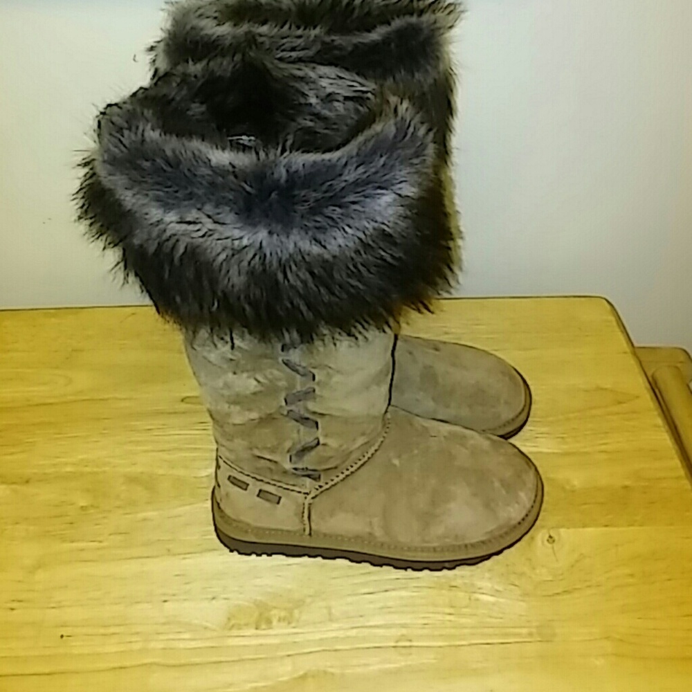 Knee lenghth Ugg boots