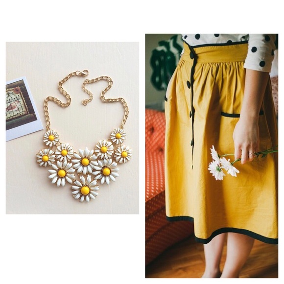 Sweet Chamomile Necklace! - Picture 6 of 6