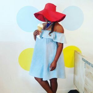 Meet your Posher, April