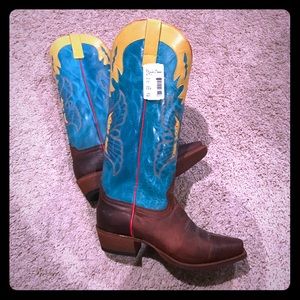 Brand new with tags Macie Bean cowgirl boots