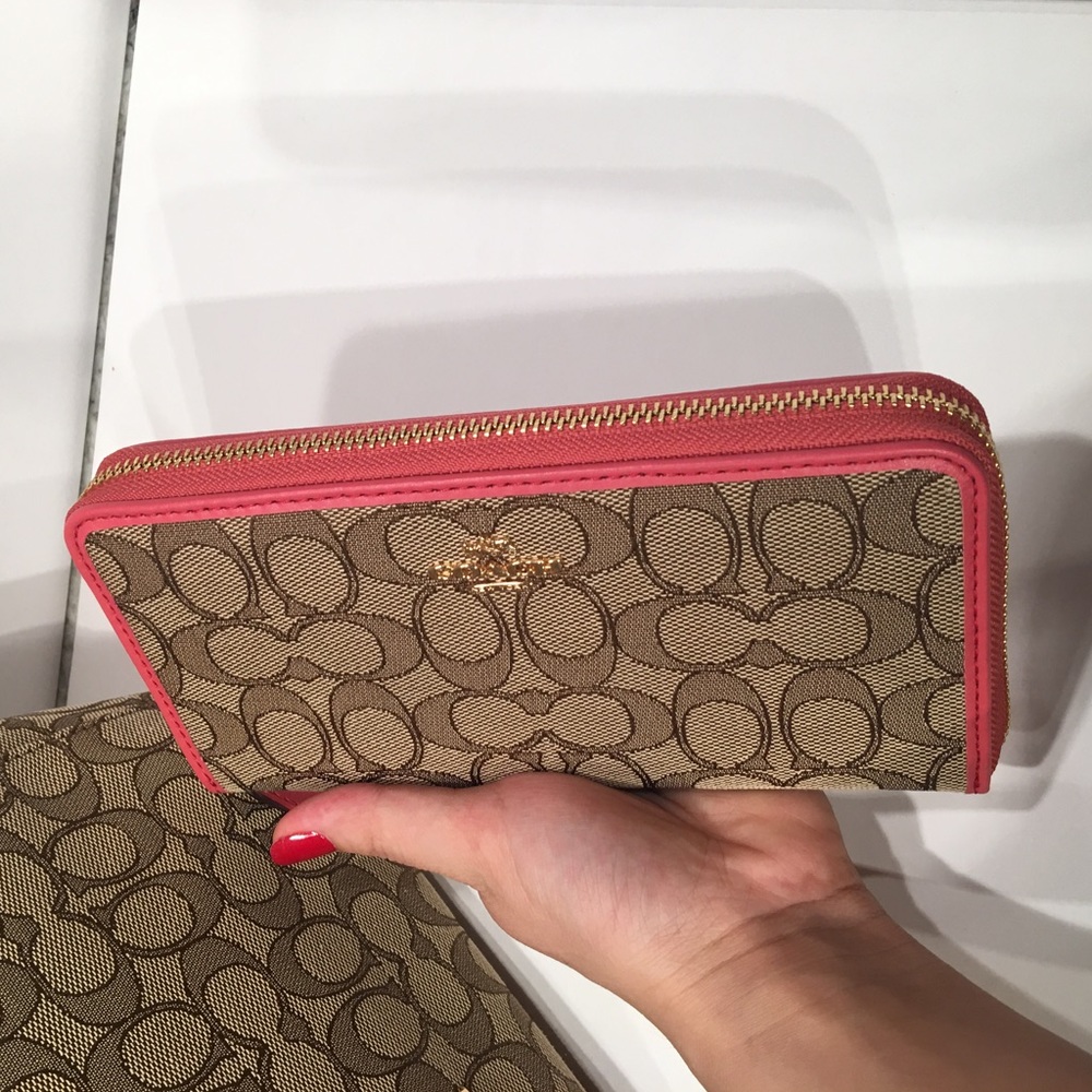 🎉Coach Signature Bag and Wallet Set🎉 - Picture 5 of 8