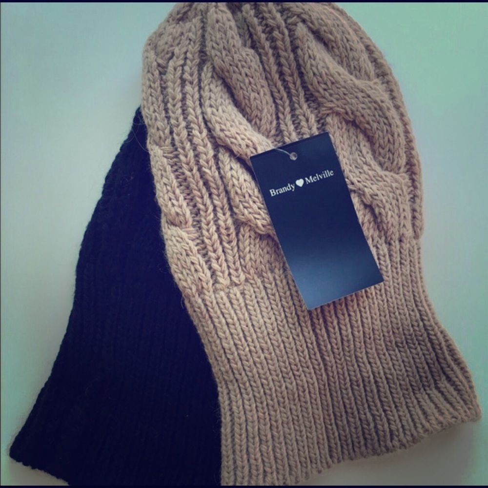 2 Brandy Melville Beanies