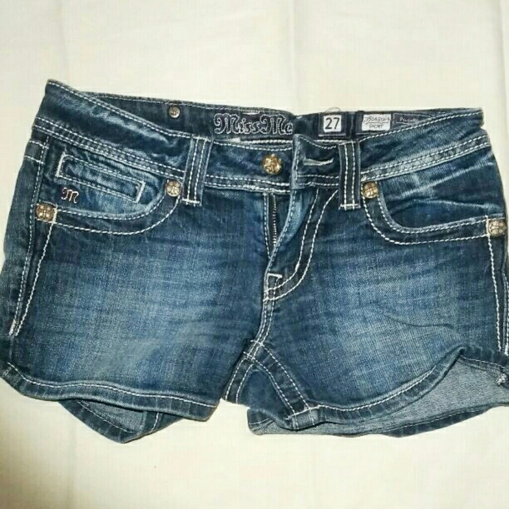 Miss Me Shorts Size 27