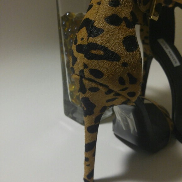 🔴SOLD🔴⚡⚡Steve Madden  Leopard Print Heels - Picture 2 of 7