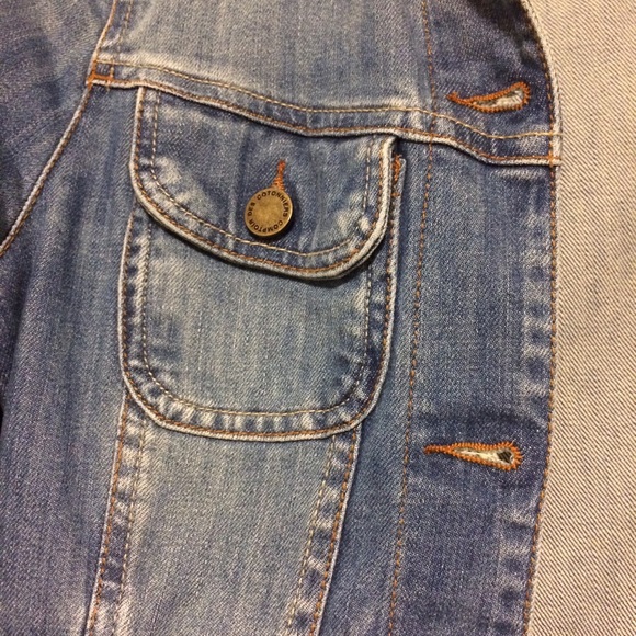 Jean jacket - Picture 2 of 4