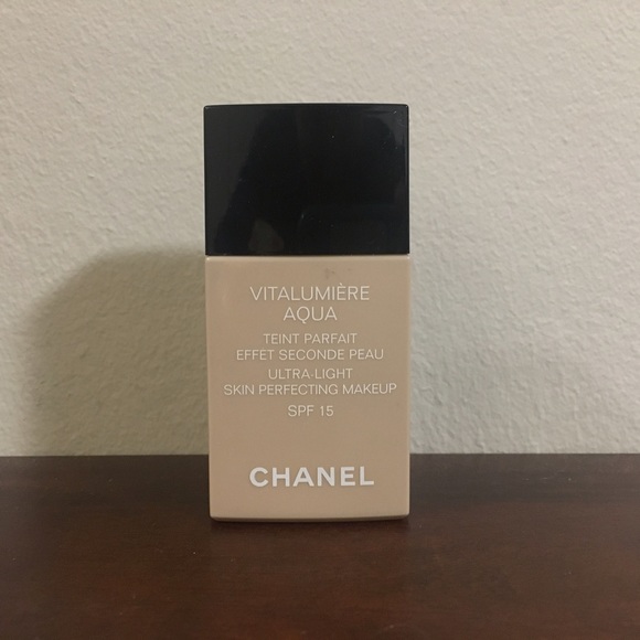 🚫SOLD🚫 Chanel Vitalumiere Aqua Liquid Foundation - Picture 1 of 5
