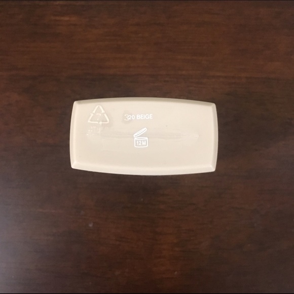 🚫SOLD🚫 Chanel Vitalumiere Aqua Liquid Foundation - Picture 4 of 5