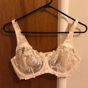 Brand new bra from macys 36D