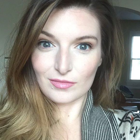 Meet your Posher, Carrie - Picture 1 of 1