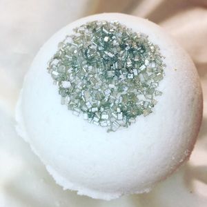 Bath Bombs With Surprise Necklace Inside