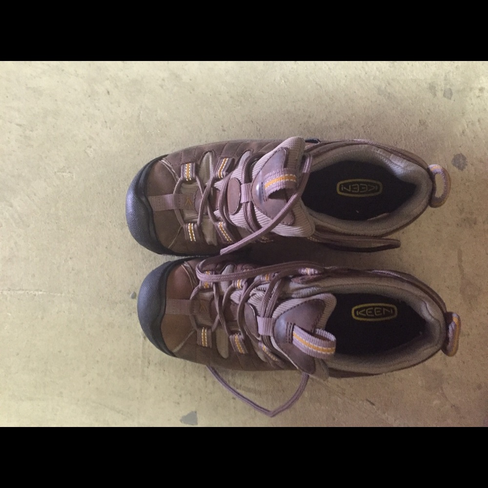 Keen hiking shoes-Brand New-Unworn!!