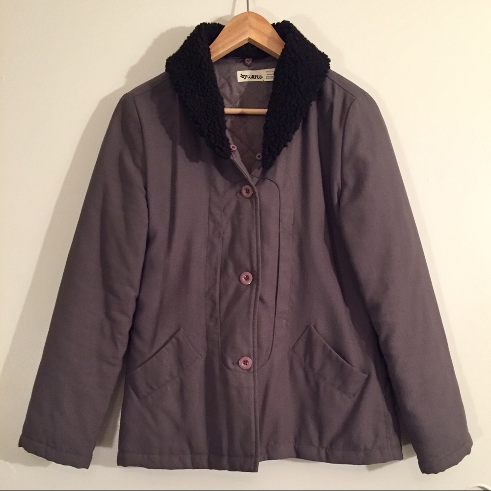 GRAY COAT WITH BLACK FAUX FUR REMOVABLE COLLAR